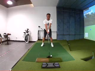 东莞鸿捷车管家休闲高尔夫俱乐部