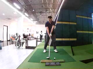 东莞鸿捷车管家休闲高尔夫俱乐部