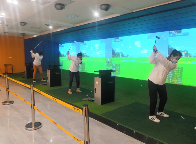 上海幸福高尔夫训练营(浦东联洋店）
